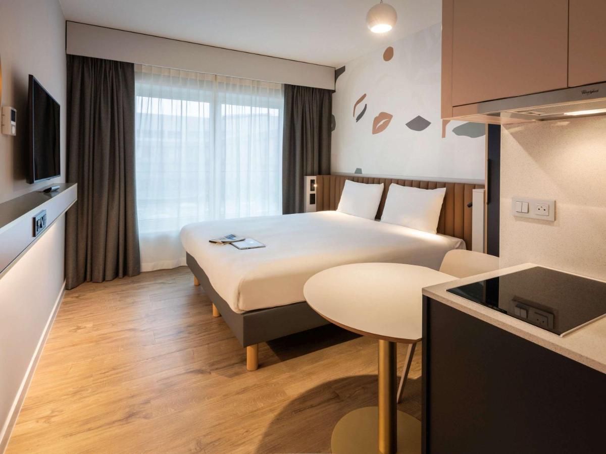 Adagio Access Delta 3*